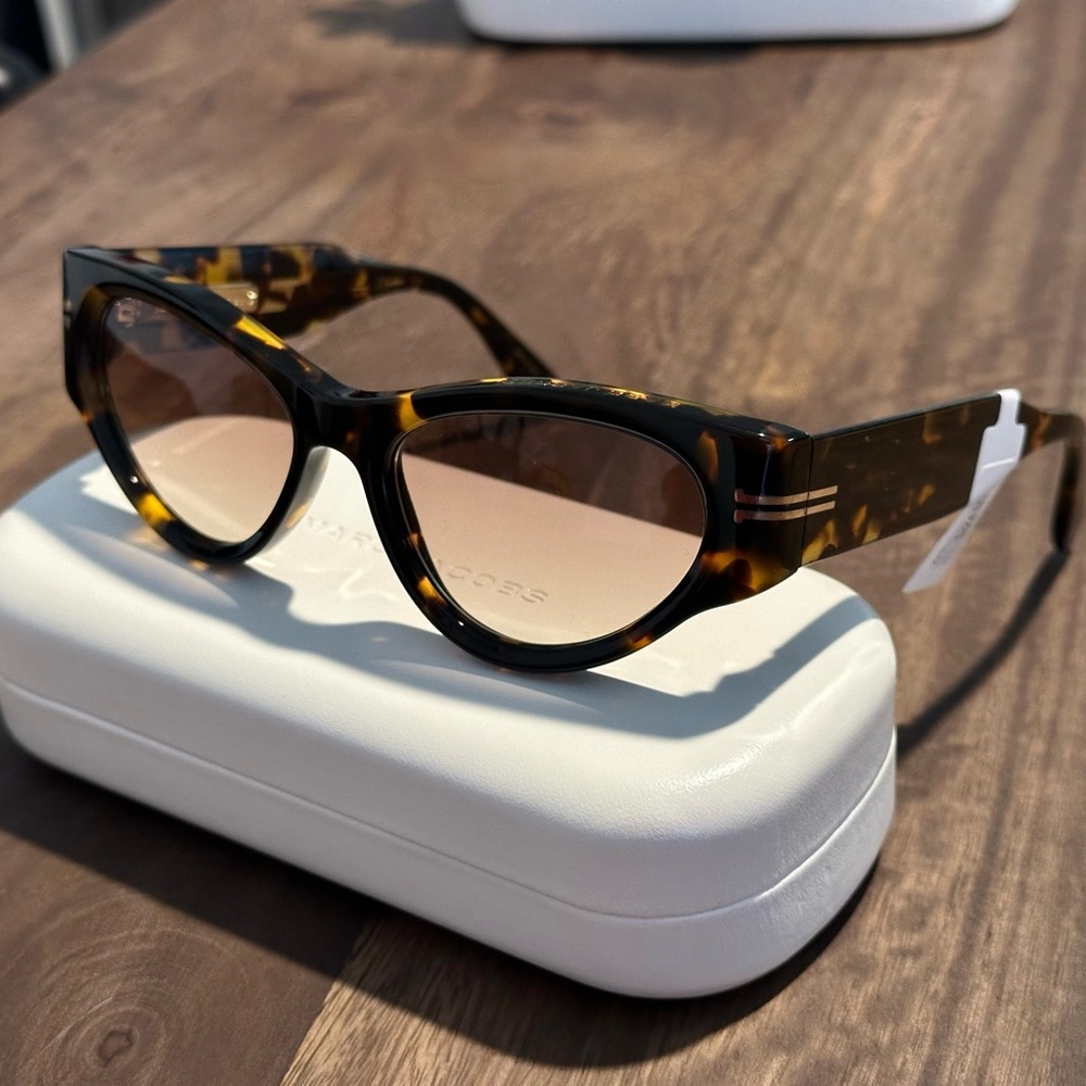 MARC JACOBS Tortoise Havana Brown Cat Eye Sunglasses MJ 1045/S